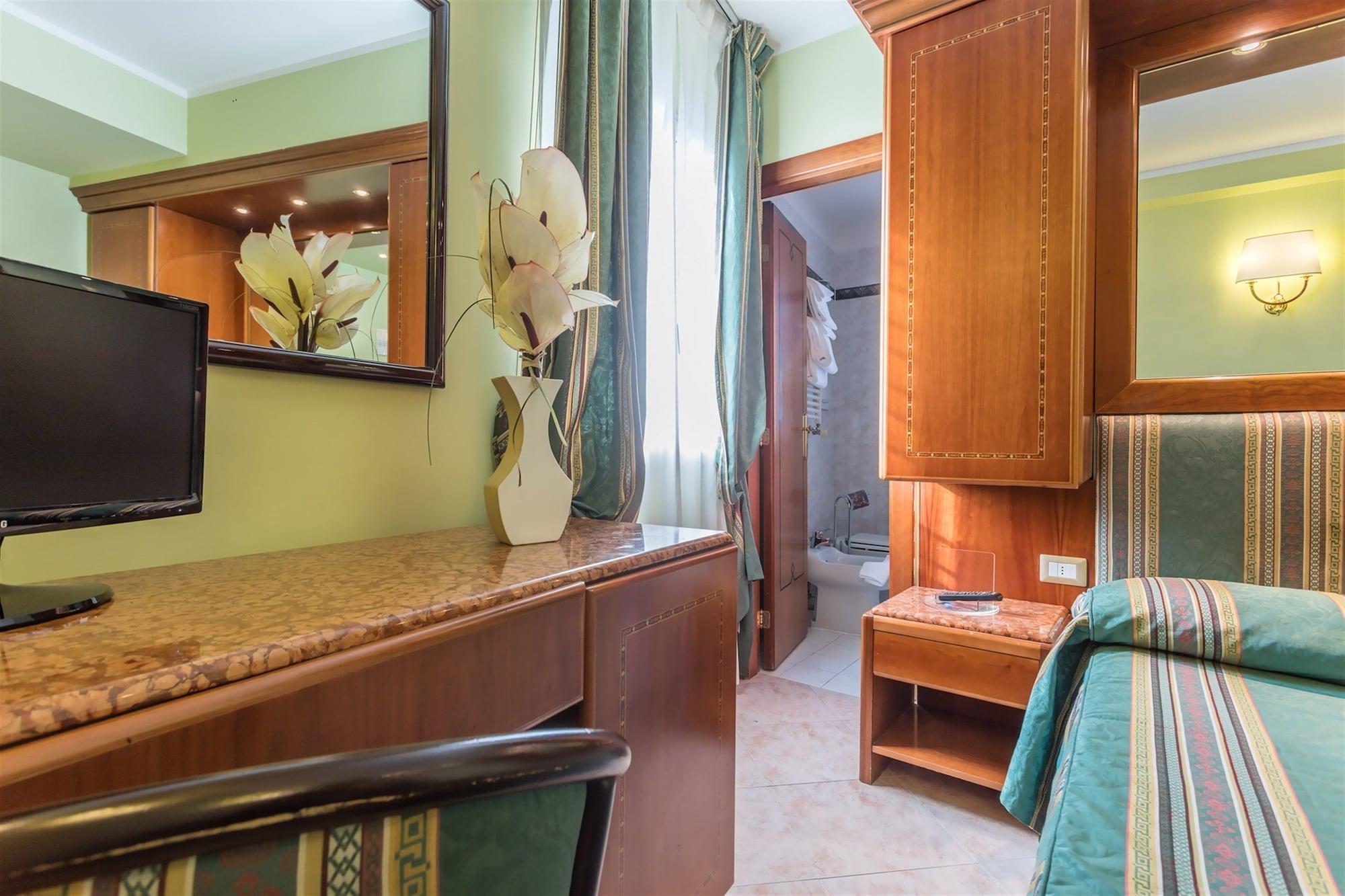 Raeli Hotel Siracusa Rome Exterior photo