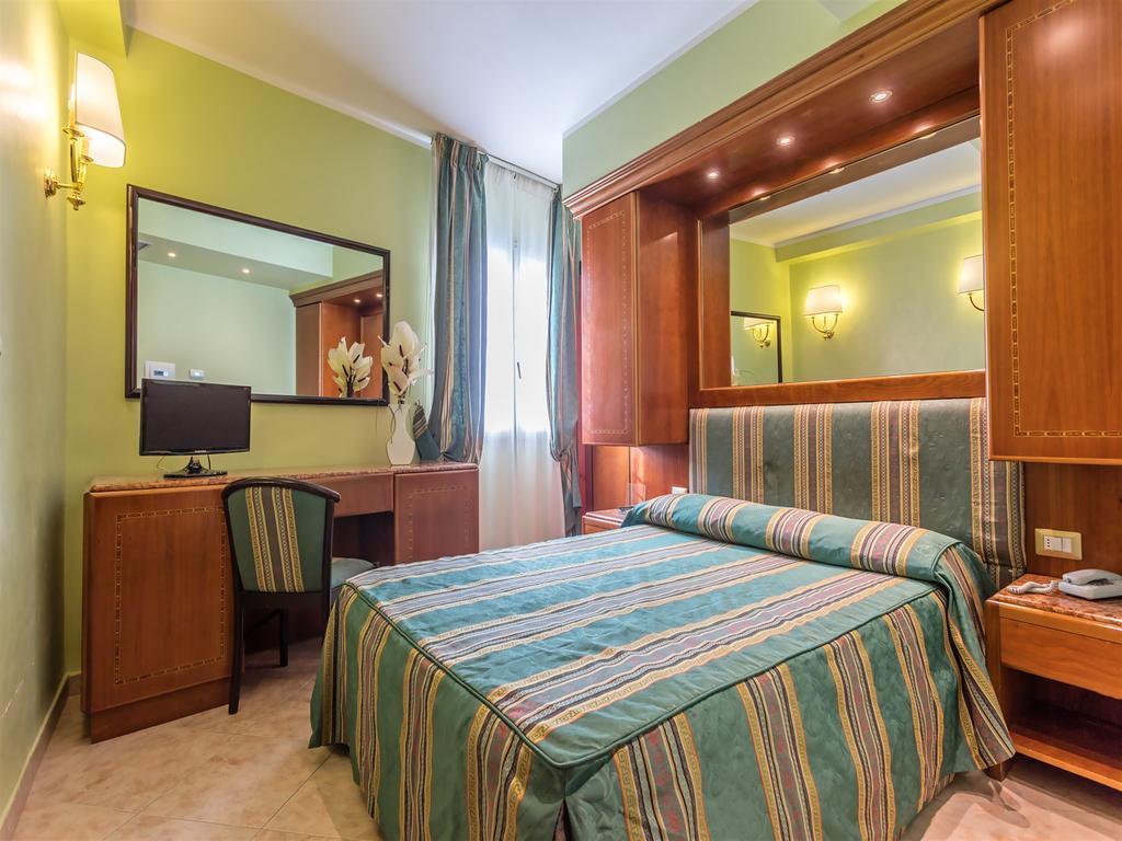 Raeli Hotel Siracusa Rome Exterior photo