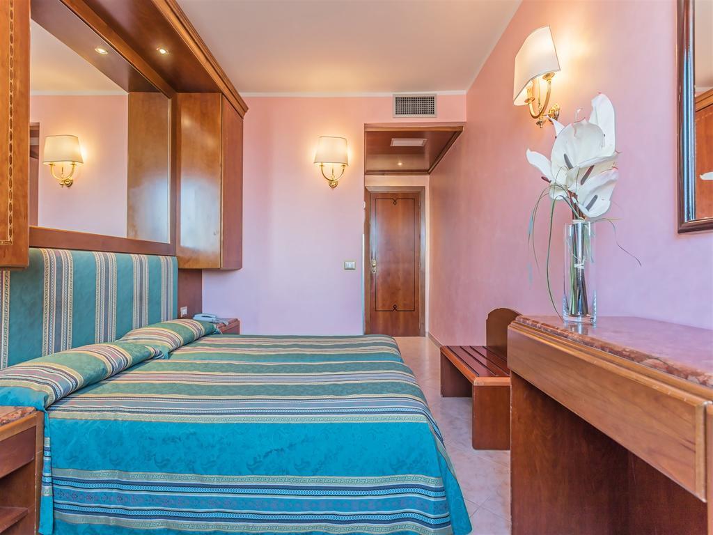 Raeli Hotel Siracusa Rome Exterior photo