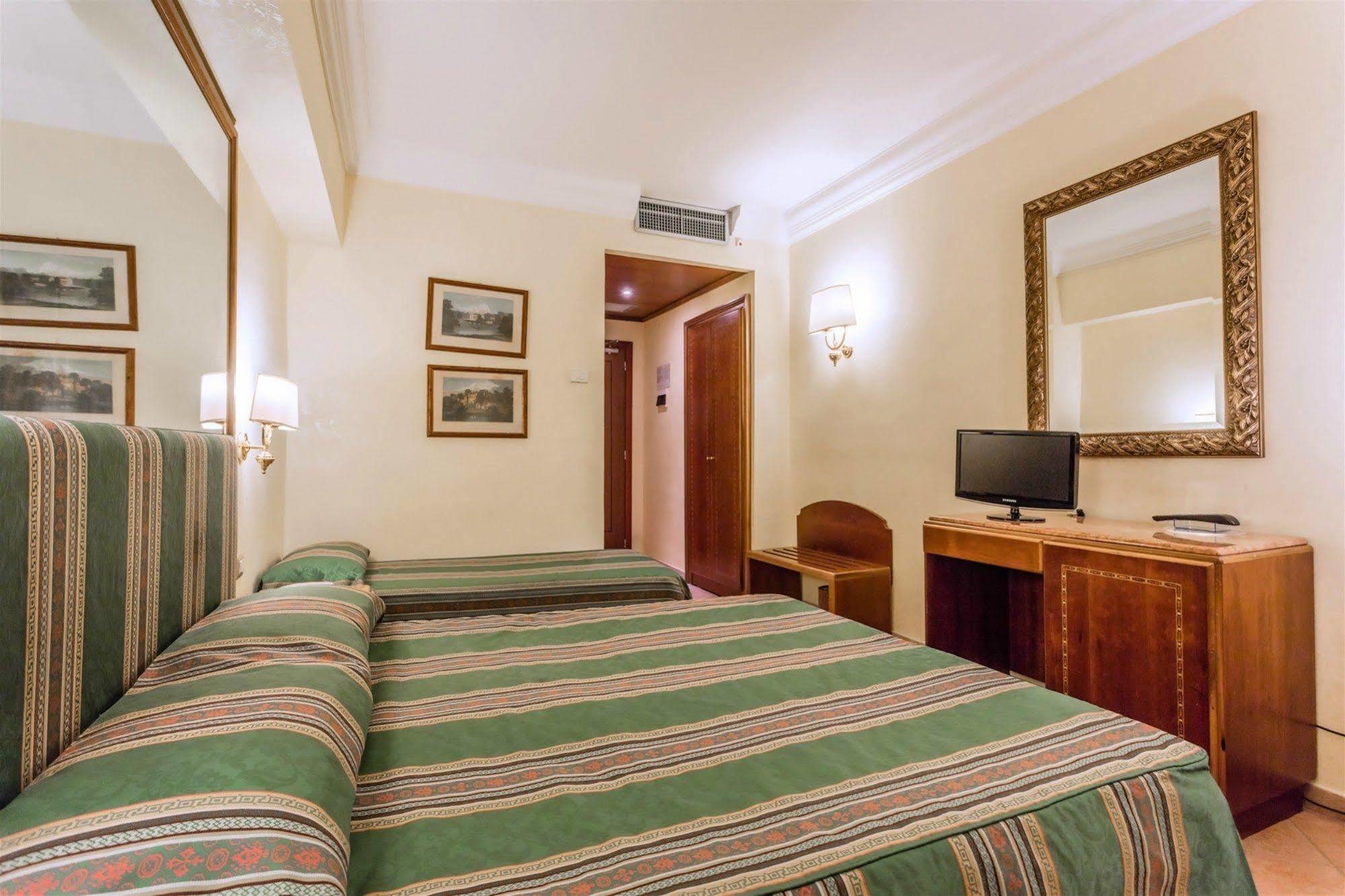 Raeli Hotel Siracusa Rome Exterior photo